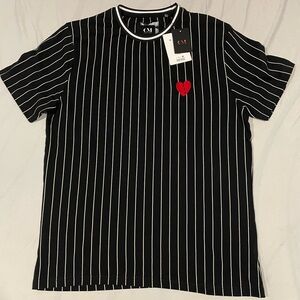 NWT XL b&w striped top w/ broken heart design